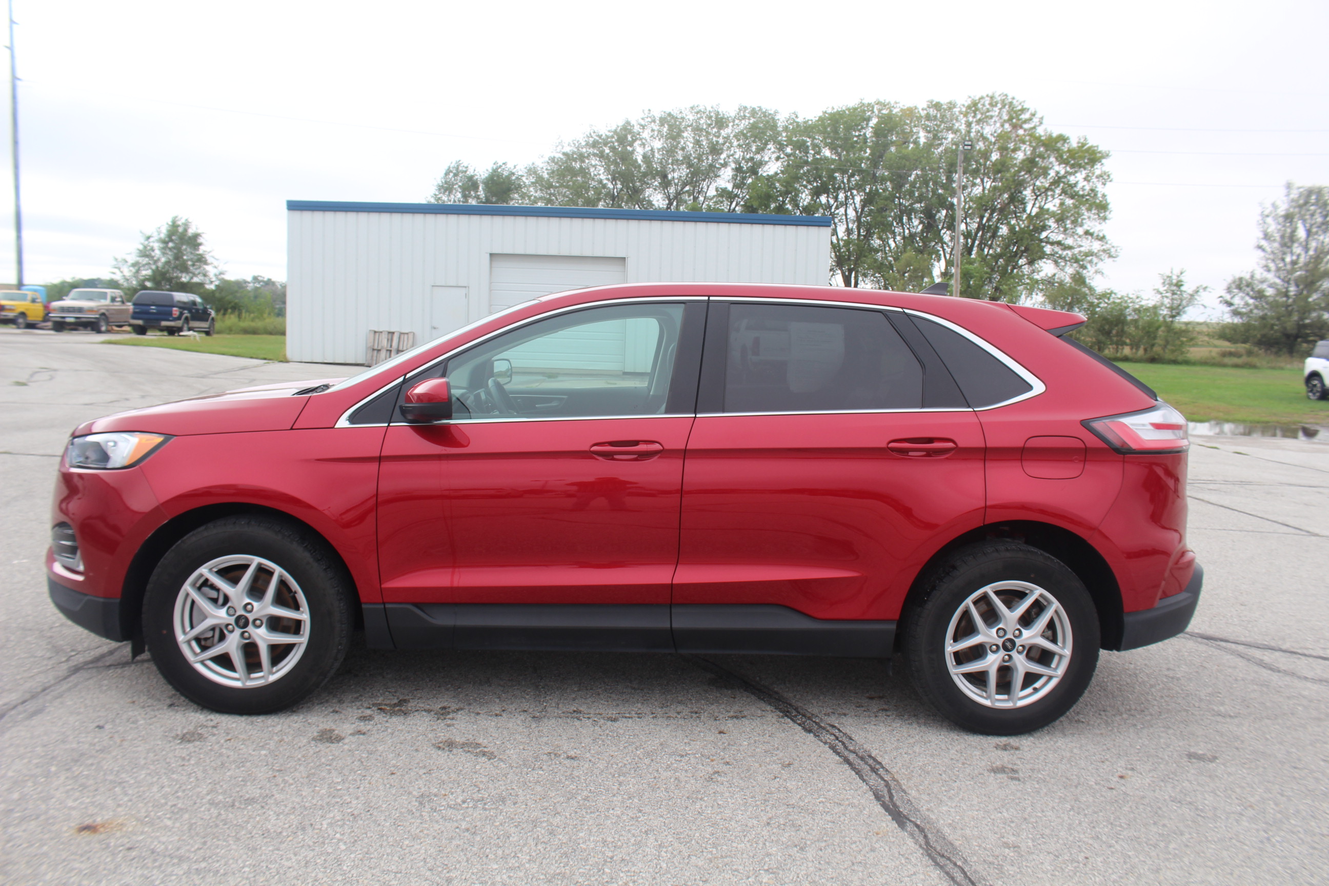 Used 2023 Ford Edge SEL