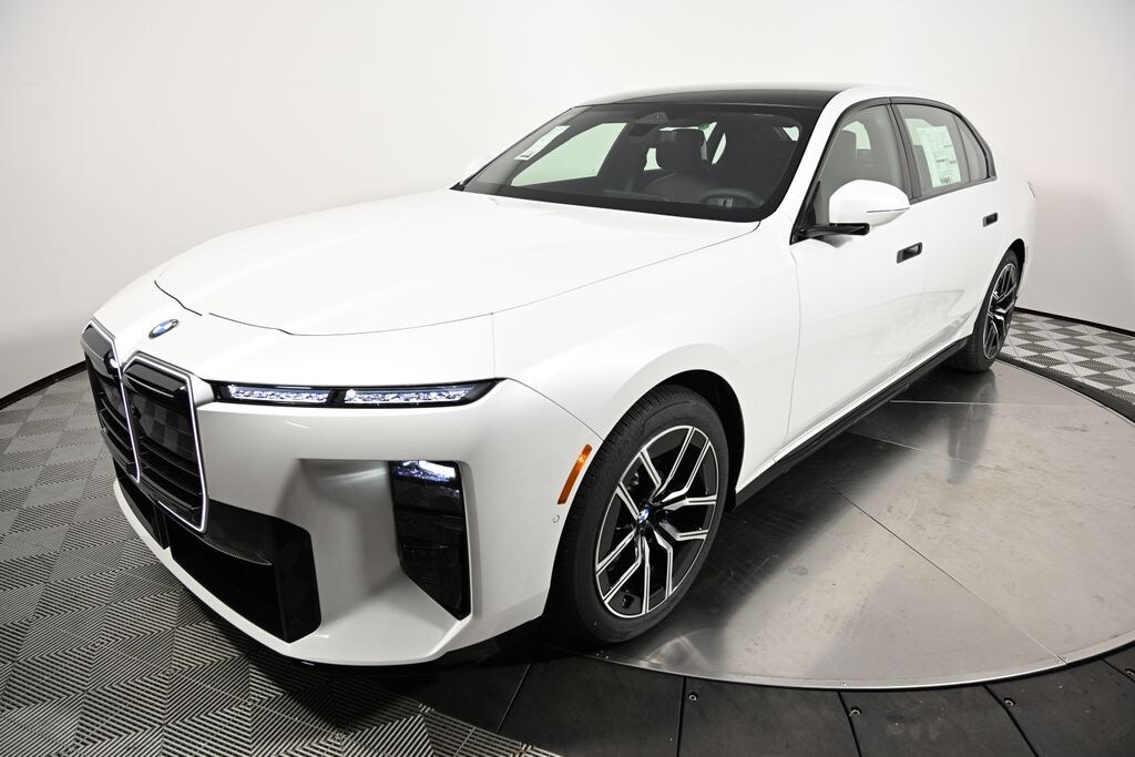 New 2027 BMW 740i xDrive Sedan