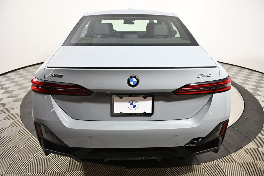 New 2027 BMW 5 Series 530i xDrive Sedan