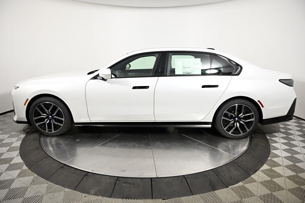 New 2027 BMW 740i xDrive Sedan