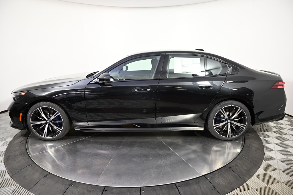 New 2027 BMW 5 Series 550e xDrive Sedan