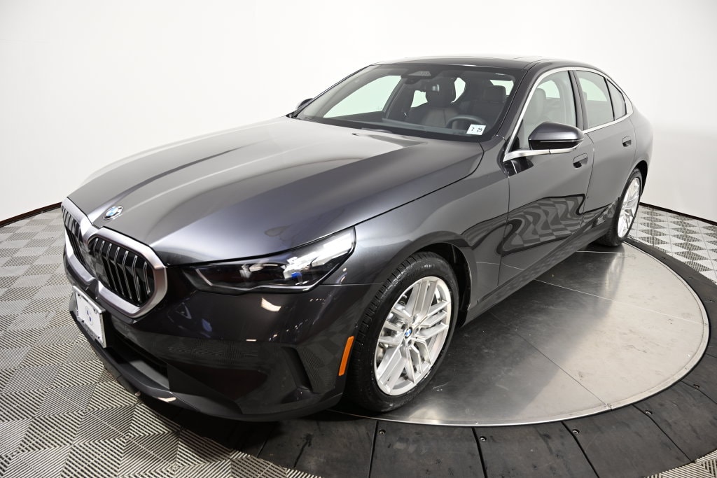 2024 BMW 5 Series 530i