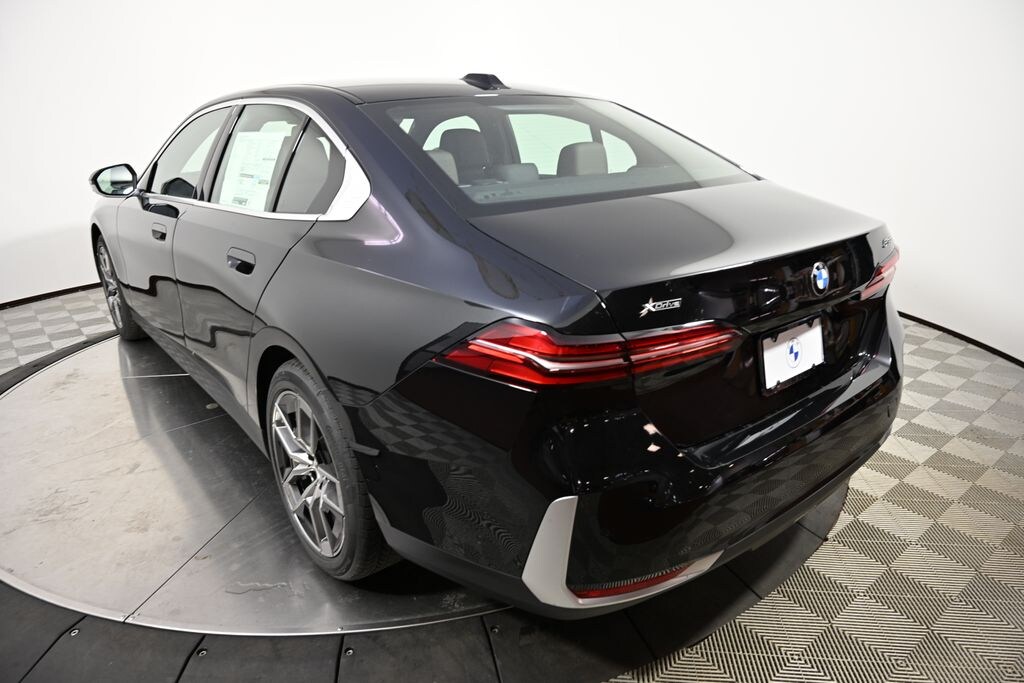 New 2027 BMW 530i xDrive Sedan