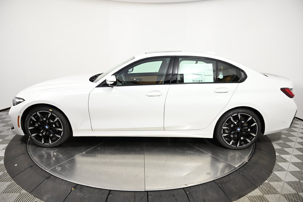 New 2026 BMW 330i xDrive Sedan