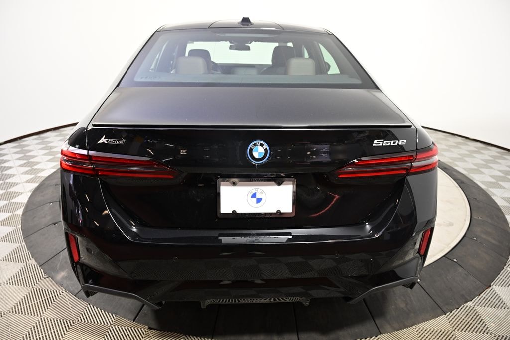 New 2027 BMW 5 Series 550e xDrive Sedan