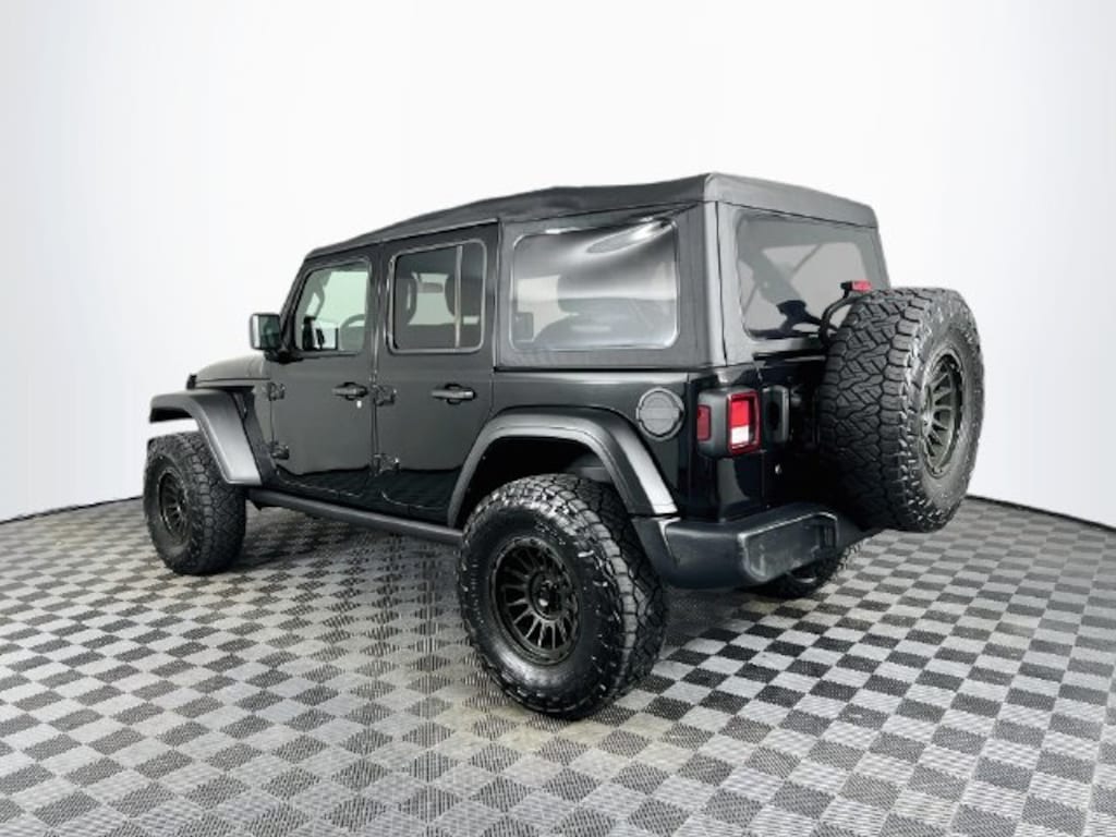 Used 2023 Jeep Wrangler Willys SUV