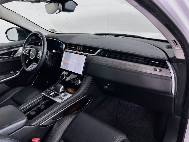 2023 Jaguar F-Pace S - Photo 28