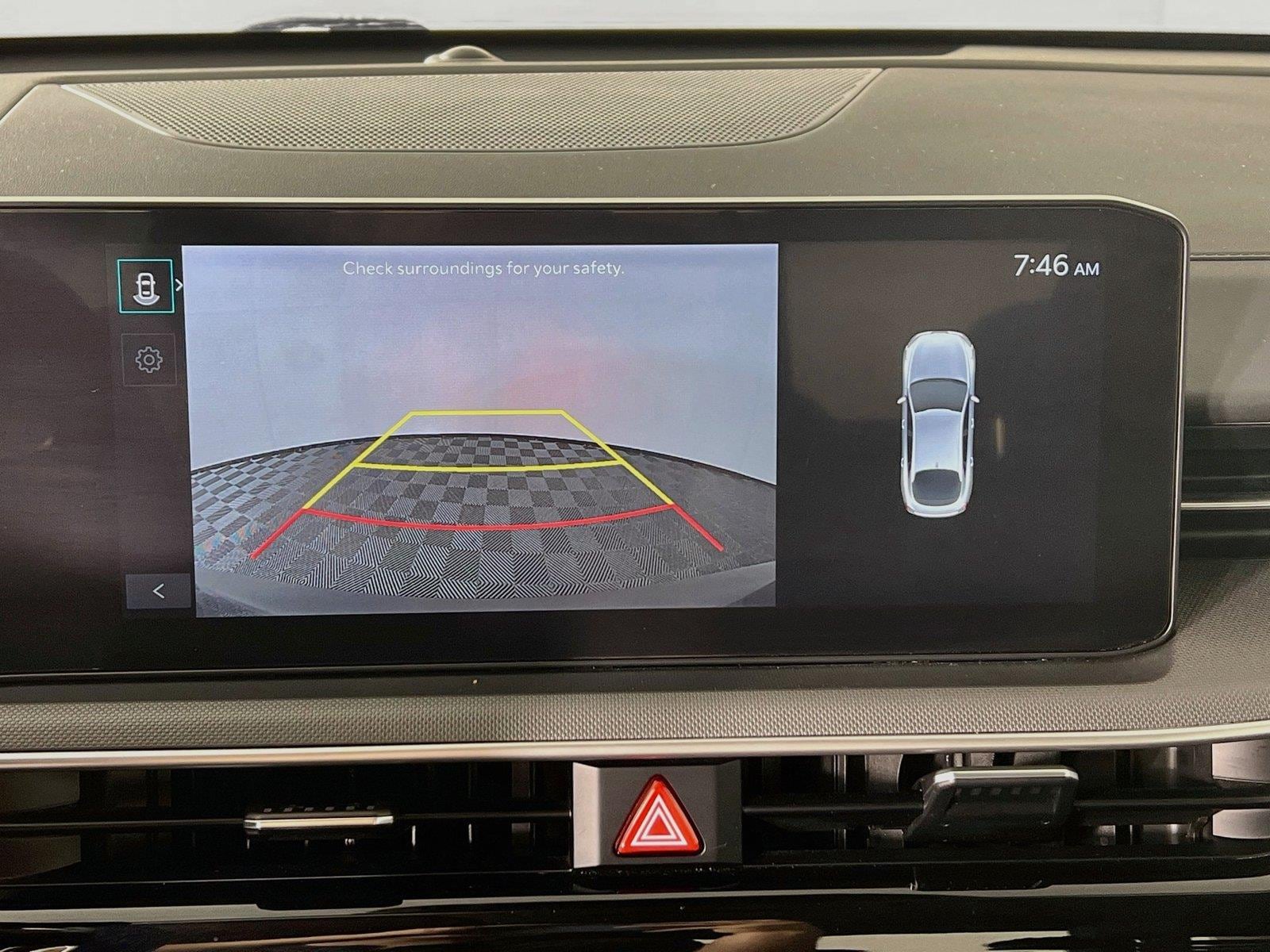 2025 Kia K5 LXS - Photo 15