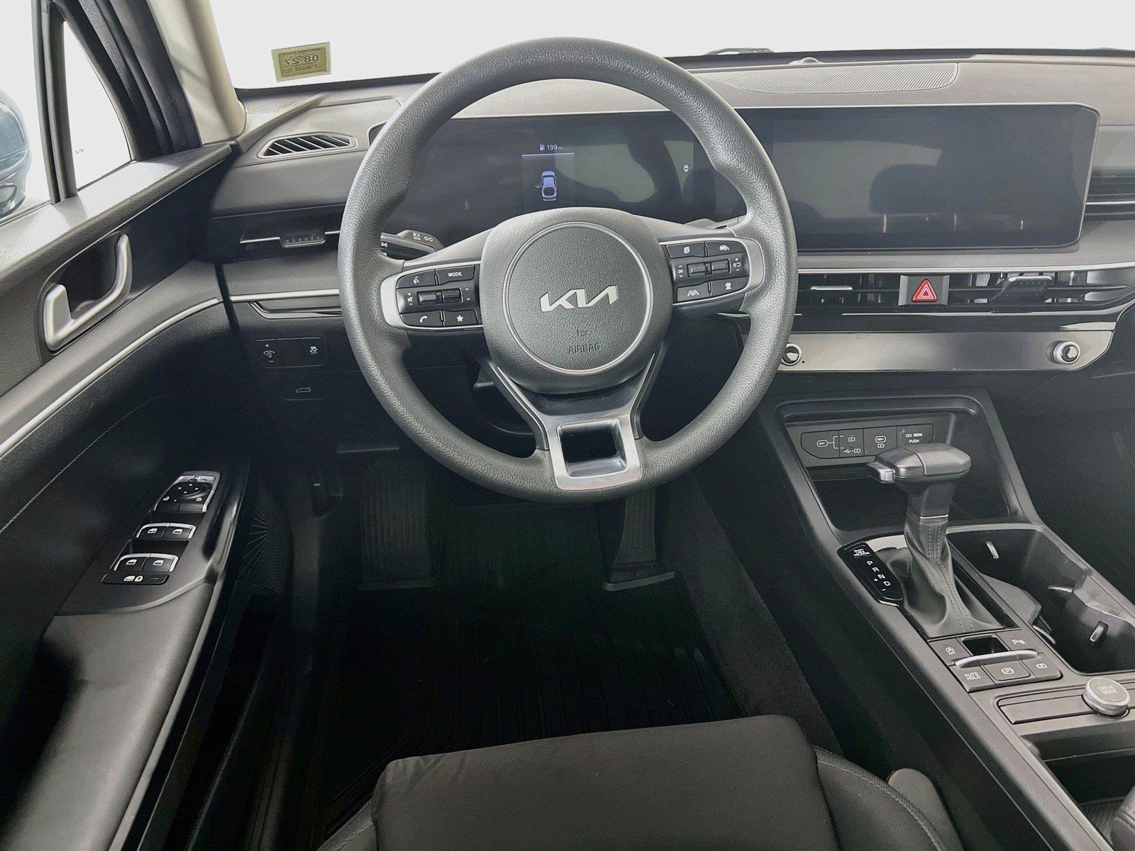 2025 Kia K5 LXS - Photo 22