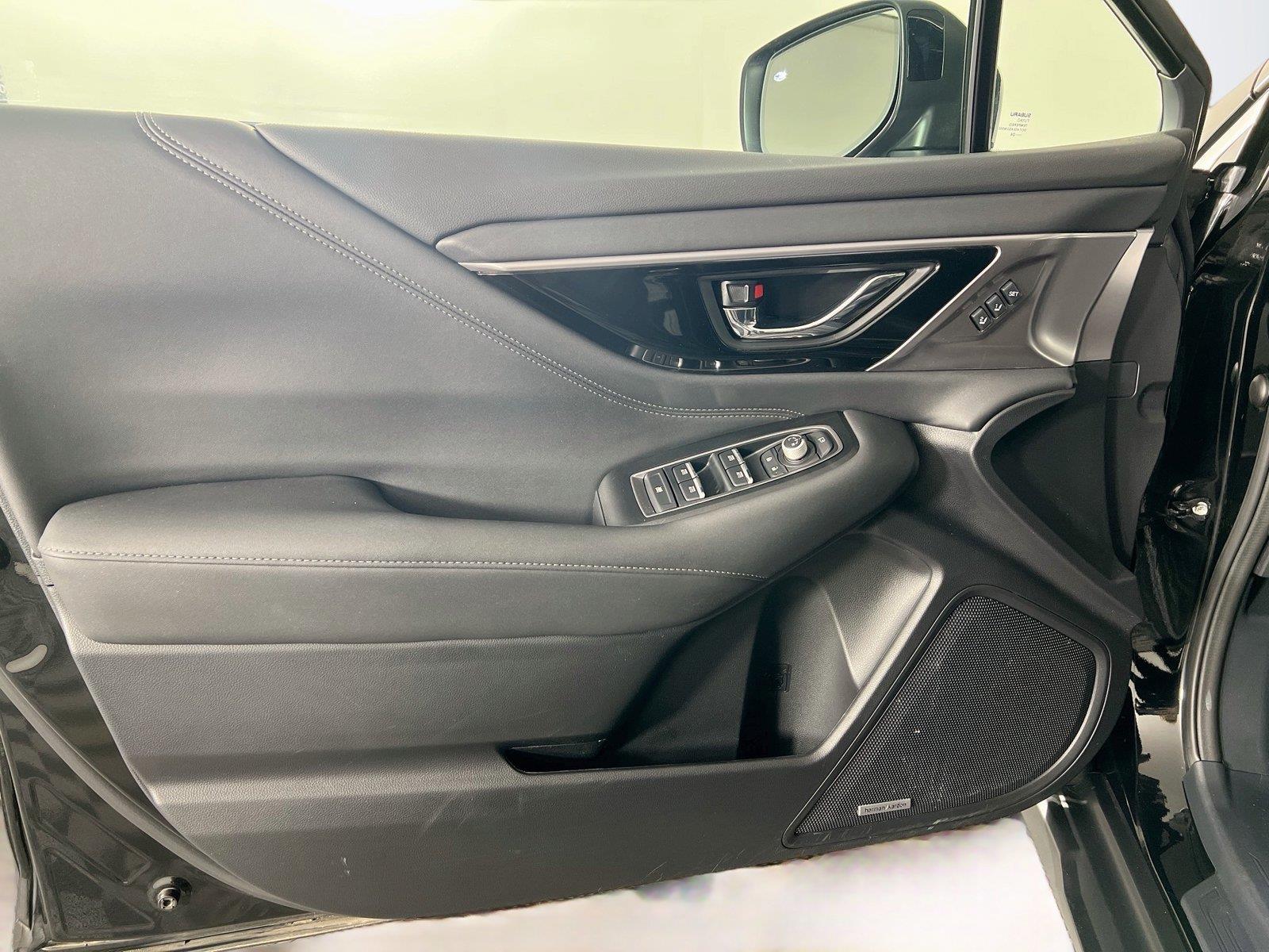 2025 Subaru Outback Touring - Photo 18