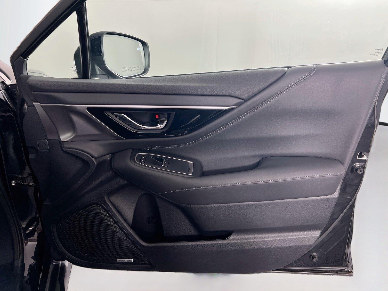2025 Subaru Outback Touring - Photo 29