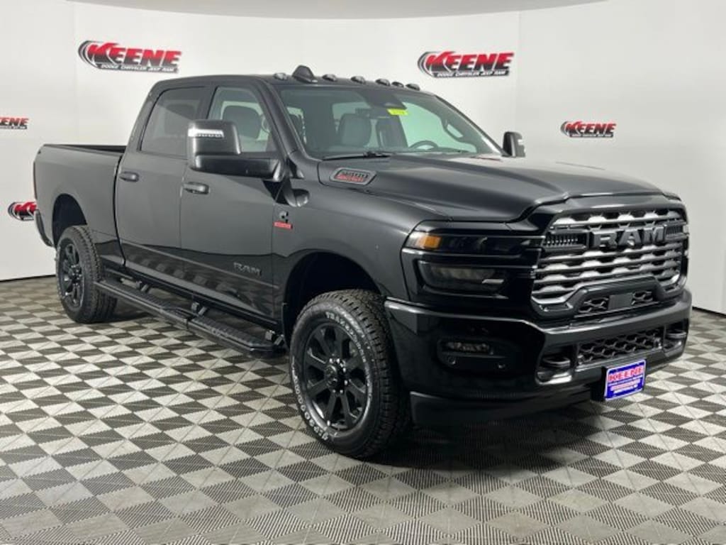 New 2026 Ram 2500 BIG HORN CREW CAB 4X4 6'4 BOX Pickup