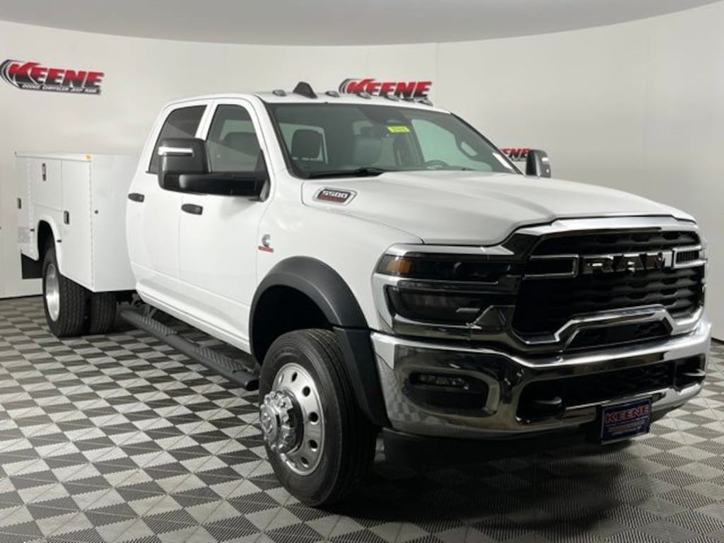 New 2026 Ram 5500 Chassis Cab TRADESMAN CREW 4X4 60' CA Pickup