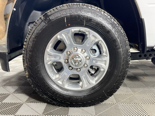2026 RAM 3500 Chassis Tradesman - Photo 12