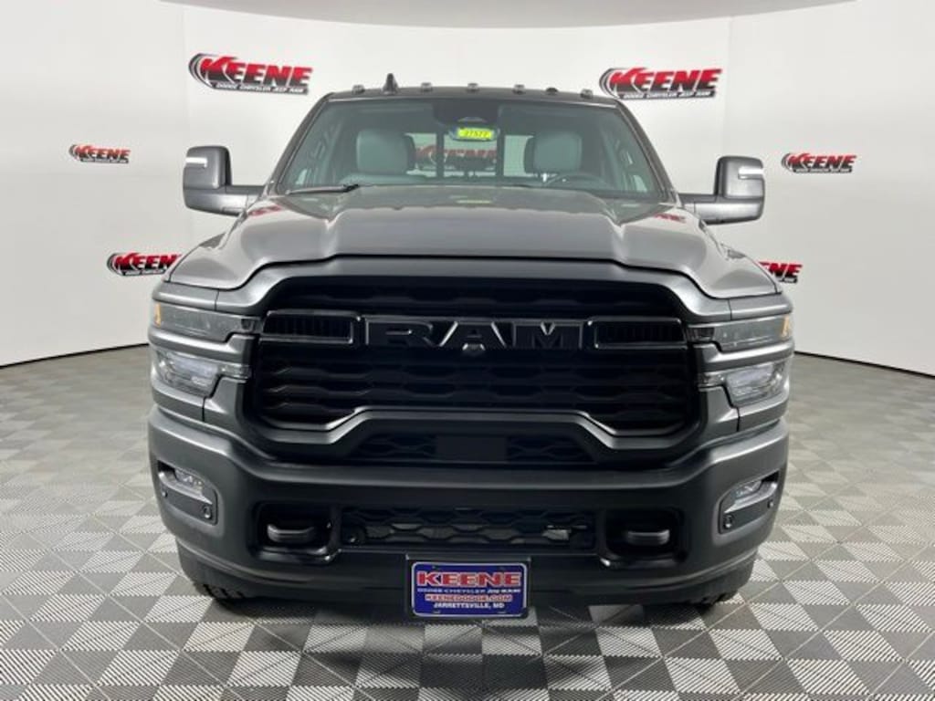 New 2026 Ram 2500 TRADESMAN CREW CAB 4X4 6'4 BOX Pickup