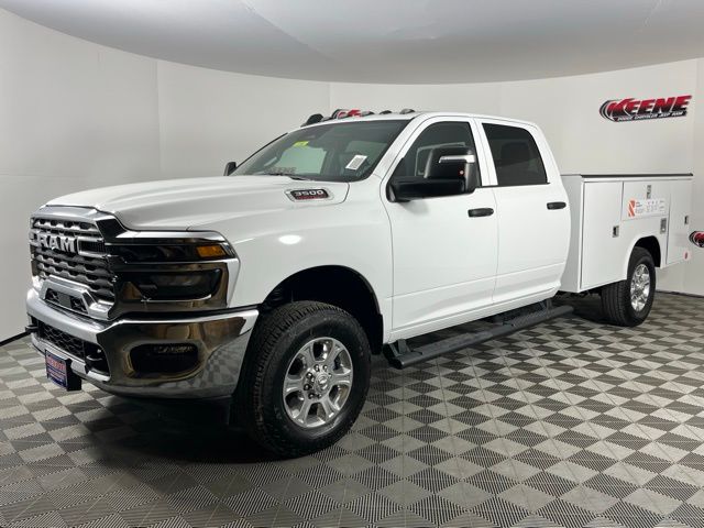 2026 RAM 3500 Chassis Tradesman - Photo 6