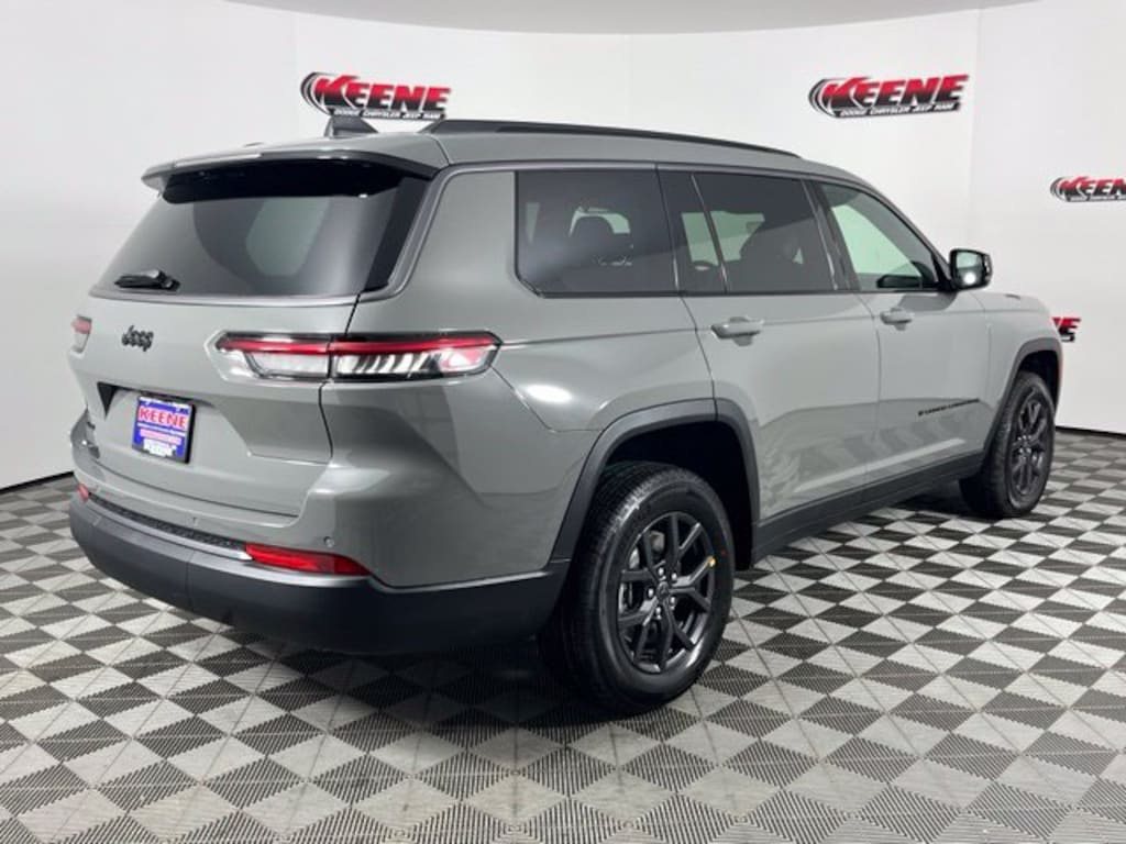 New 2027 Jeep Grand Cherokee L LAREDO ALTITUDE 4X4 Sport Utility