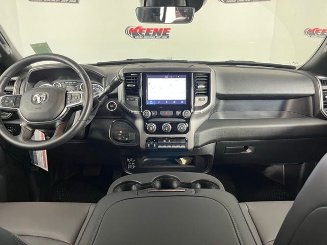 2026 RAM 3500 Chassis Tradesman - Photo 13