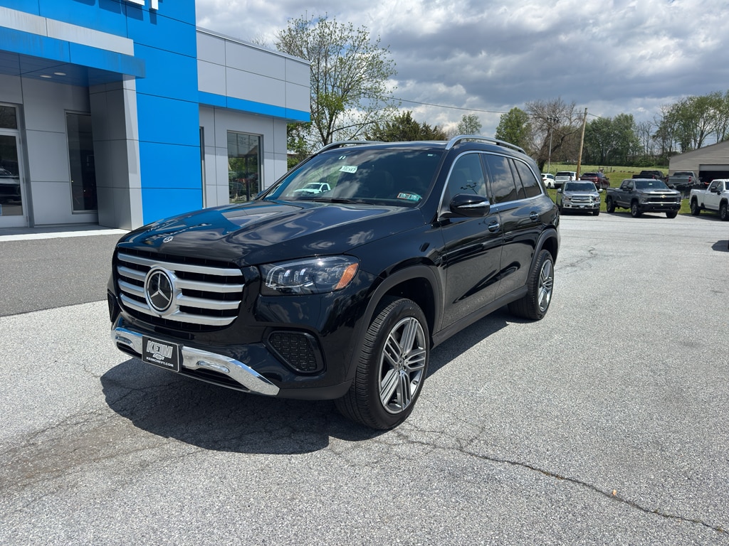 2025 Mercedes-Benz GLS Base