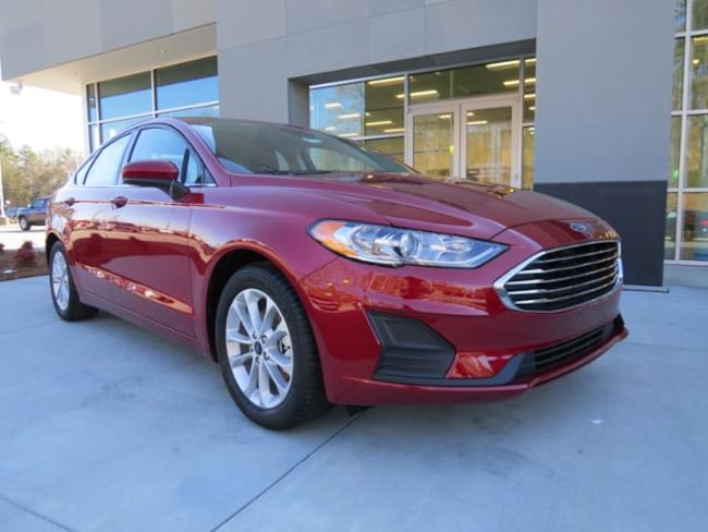 New 2019 Ford Fusion SE Sedan near Belmont