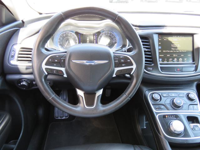 2017 Chrysler 200 Limited - Photo 9