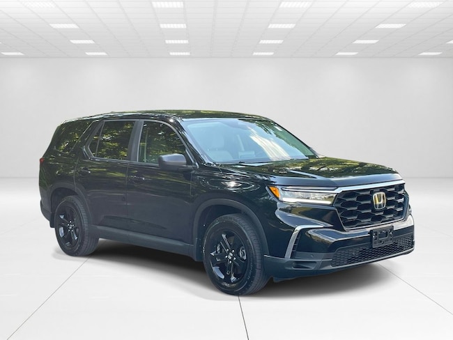 2023 Honda Pilot LX SUV