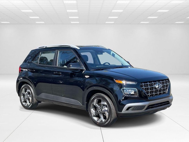 New 2026 Hyundai Venue SEL SUV near Belmont