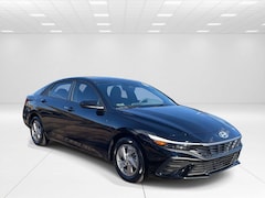 2025 Hyundai Elantra SE Sedan