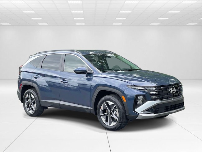 New 2026 Hyundai Tucson SEL AWD SUV near Belmont