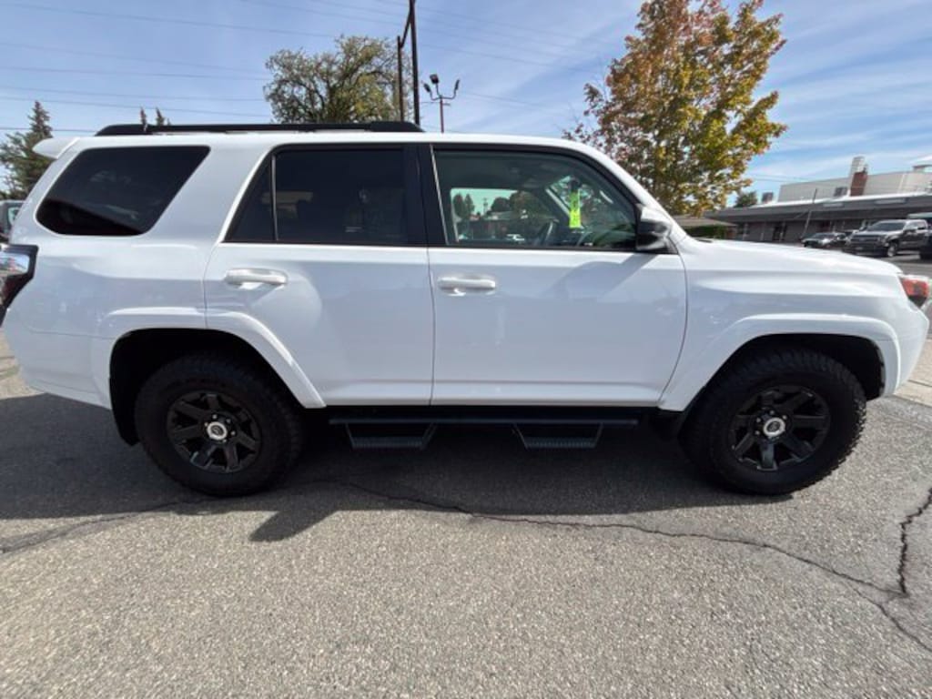 Used 2022 Toyota 4Runner Trail SUV