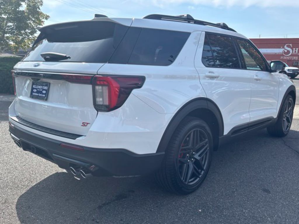 New 2026 Ford Explorer ST SUV
