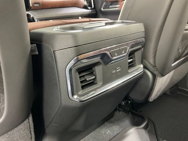 2026 GMC Sierra 3500HD Denali Ultimate - Photo 26