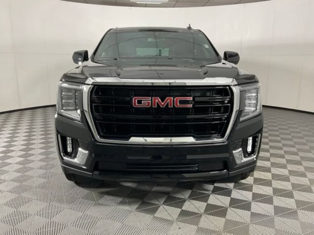 Used 2022 GMC Yukon SLE SUV
