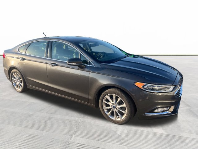 Used 2017 Ford Fusion SE