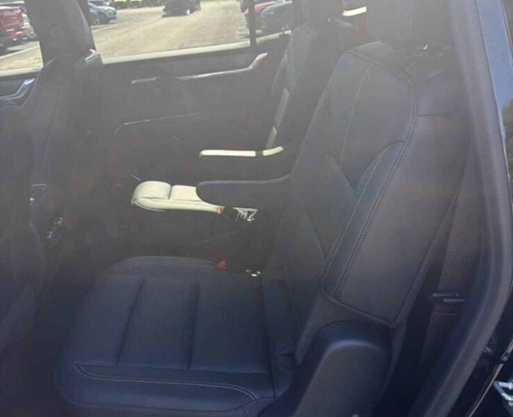 Used 2024 GMC Acadia Elevation SUV