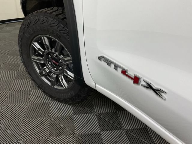 2026 GMC Sierra 1500 AT4X - Photo 44