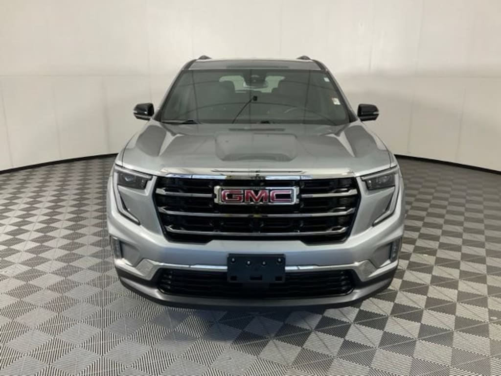 Used 2025 GMC Acadia Elevation SUV