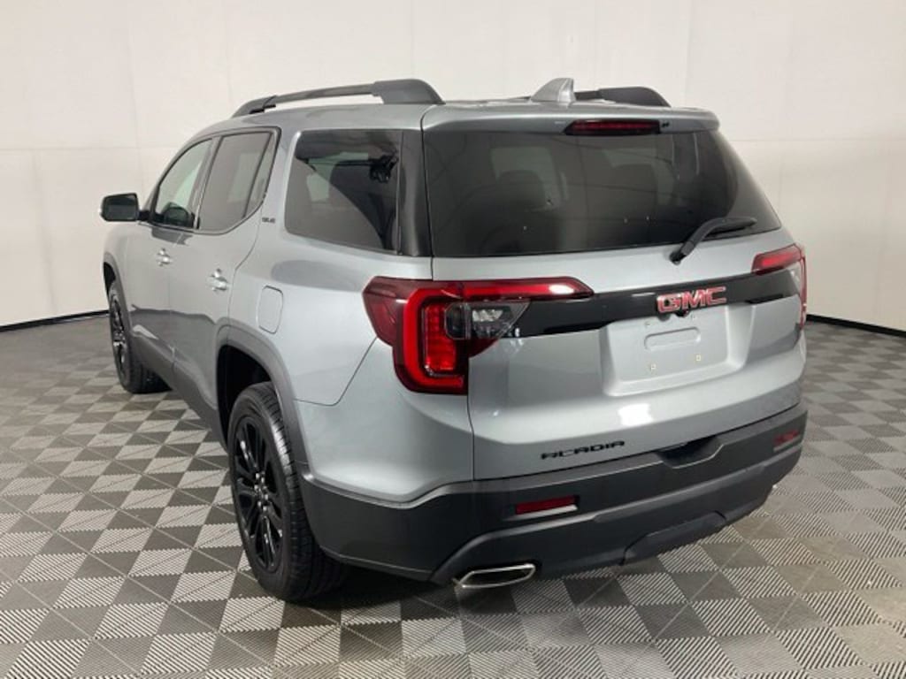 Used 2023 GMC Acadia SLE SUV