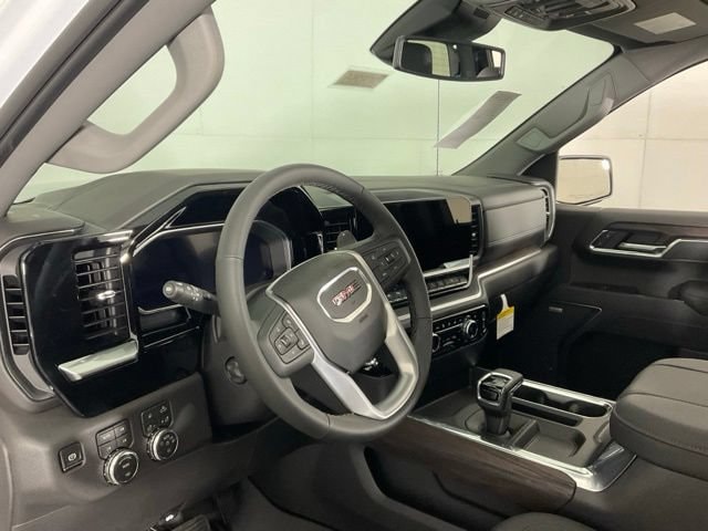 2026 GMC Sierra 1500 SLT - Photo 23