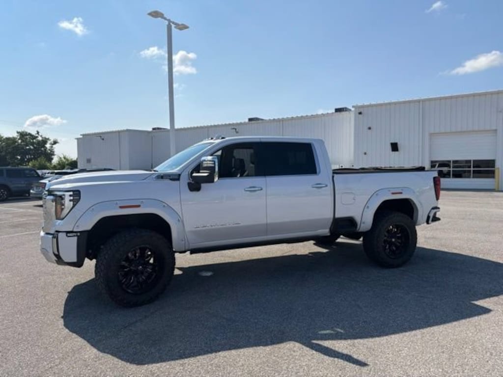 Used 2024 GMC Sierra 2500 HD Denali Truck