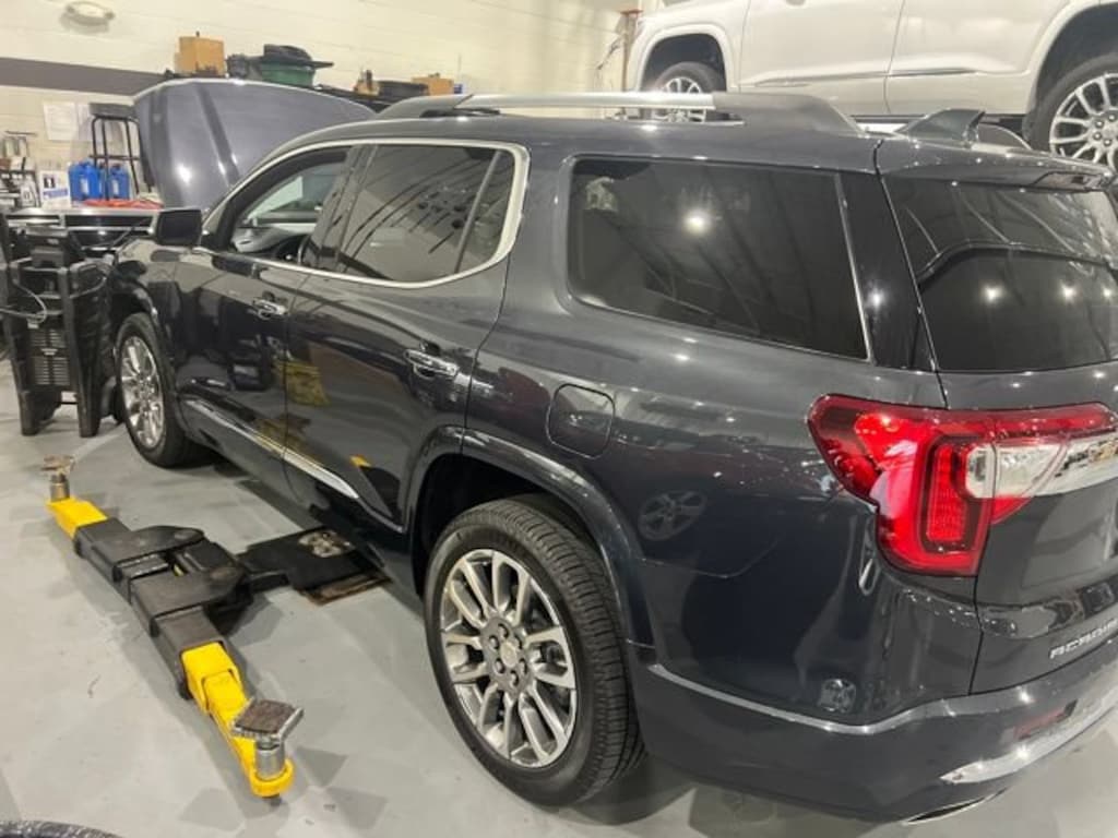 Used 2022 GMC Acadia Denali SUV