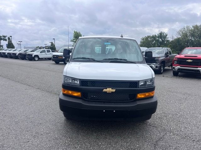 2025 Chevrolet Express Cargo Work Van - Photo 2