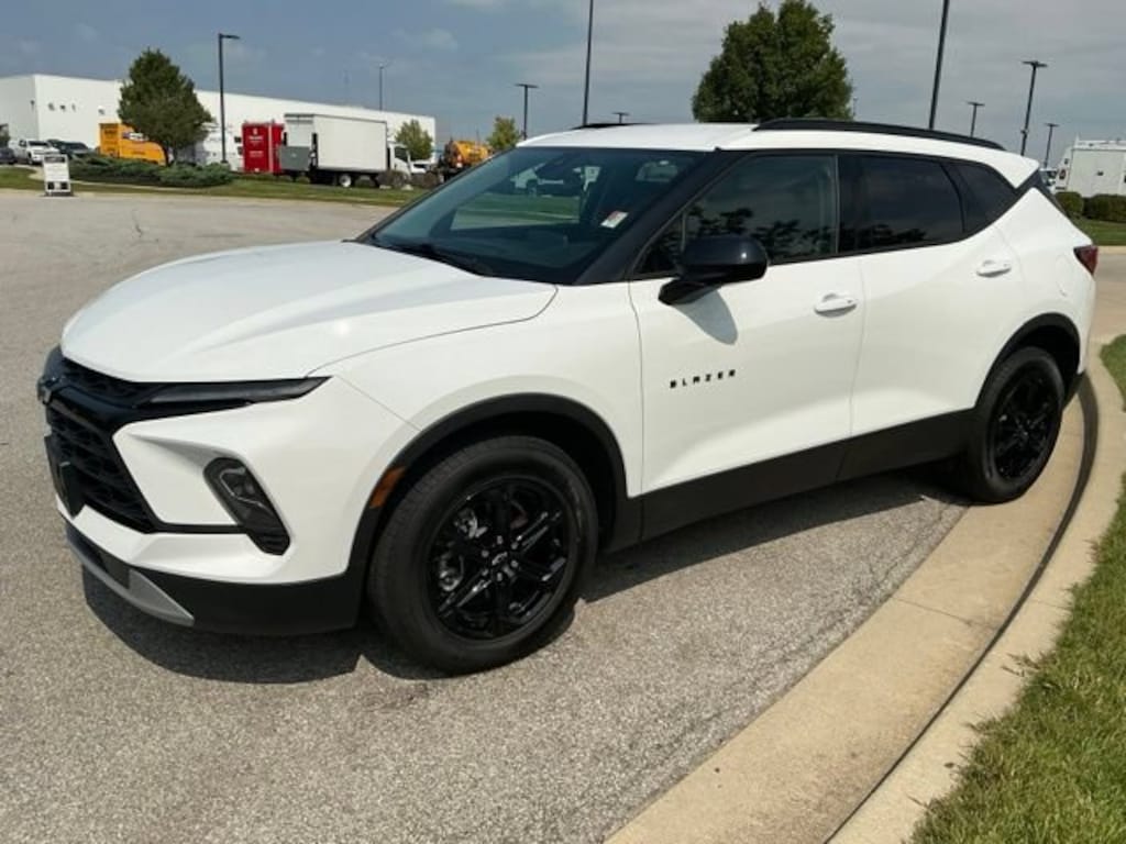 Used 2025 Chevrolet Blazer 2LT SUV