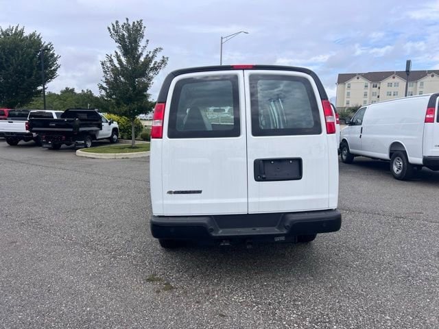 2025 Chevrolet Express Cargo Work Van - Photo 8