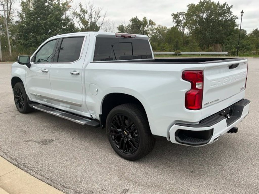 New 2026 Chevrolet Silverado 1500 High Country Truck