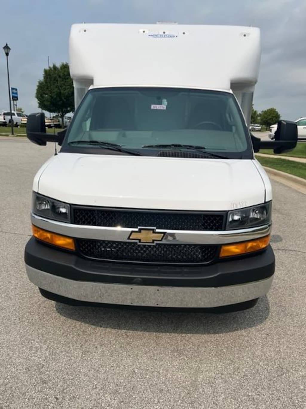 New 2026 Chevrolet Express Cutaway 3500 1WT Cutaway Van