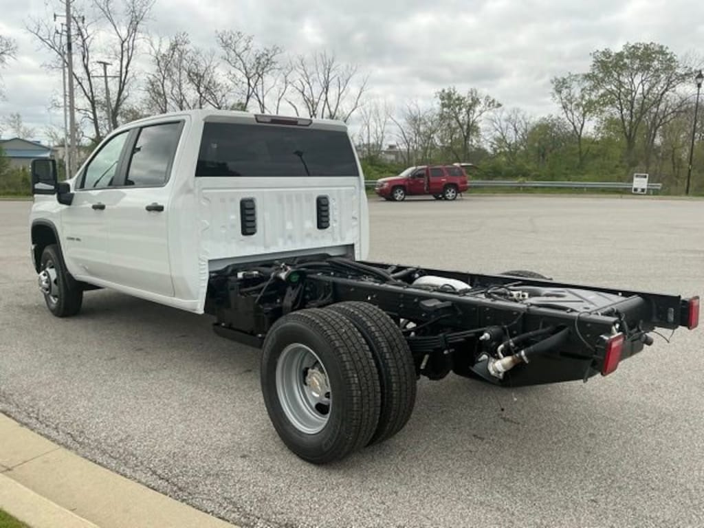 New 2026 Chevrolet Silverado 3500 HD Chassis Cab Work Truck Truck