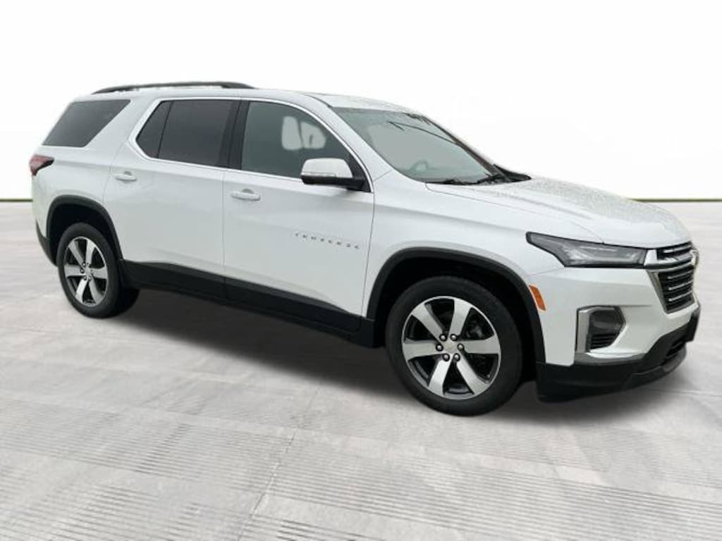 Used 2023 Chevrolet Traverse LT Leather SUV