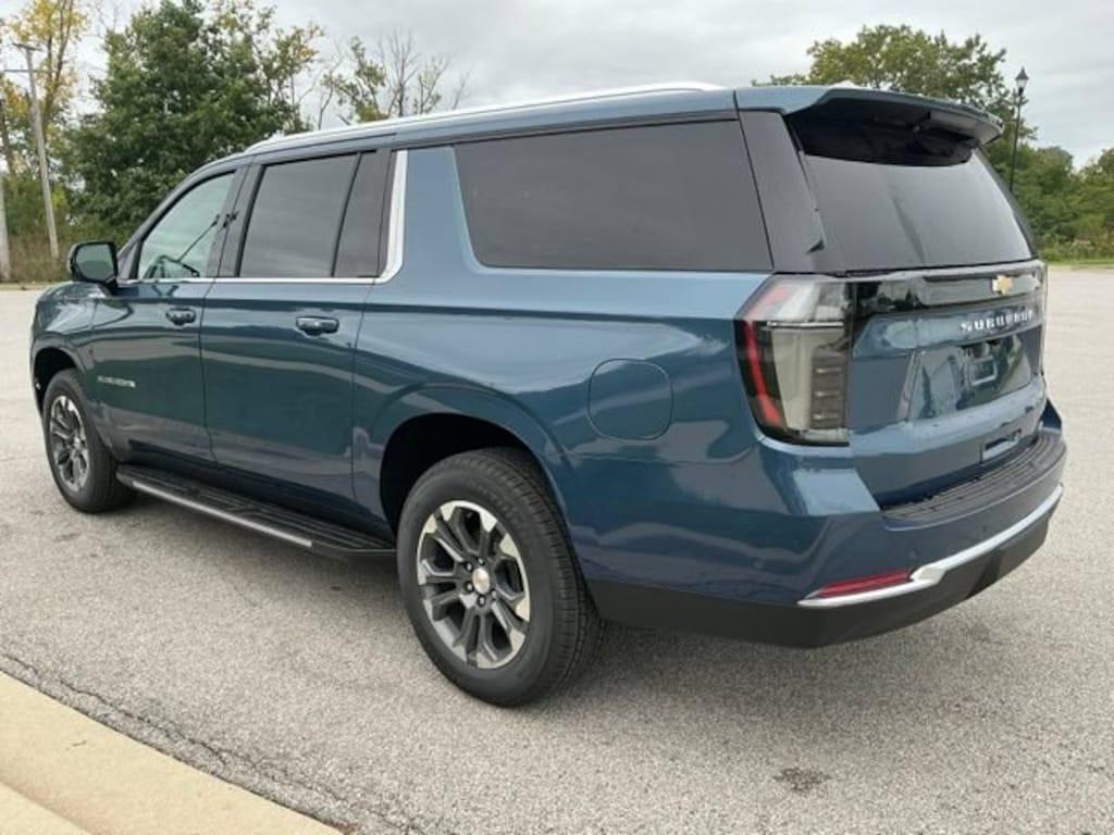New 2026 Chevrolet Suburban LT SUV
