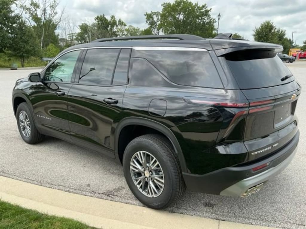 New 2026 Chevrolet Traverse LT SUV